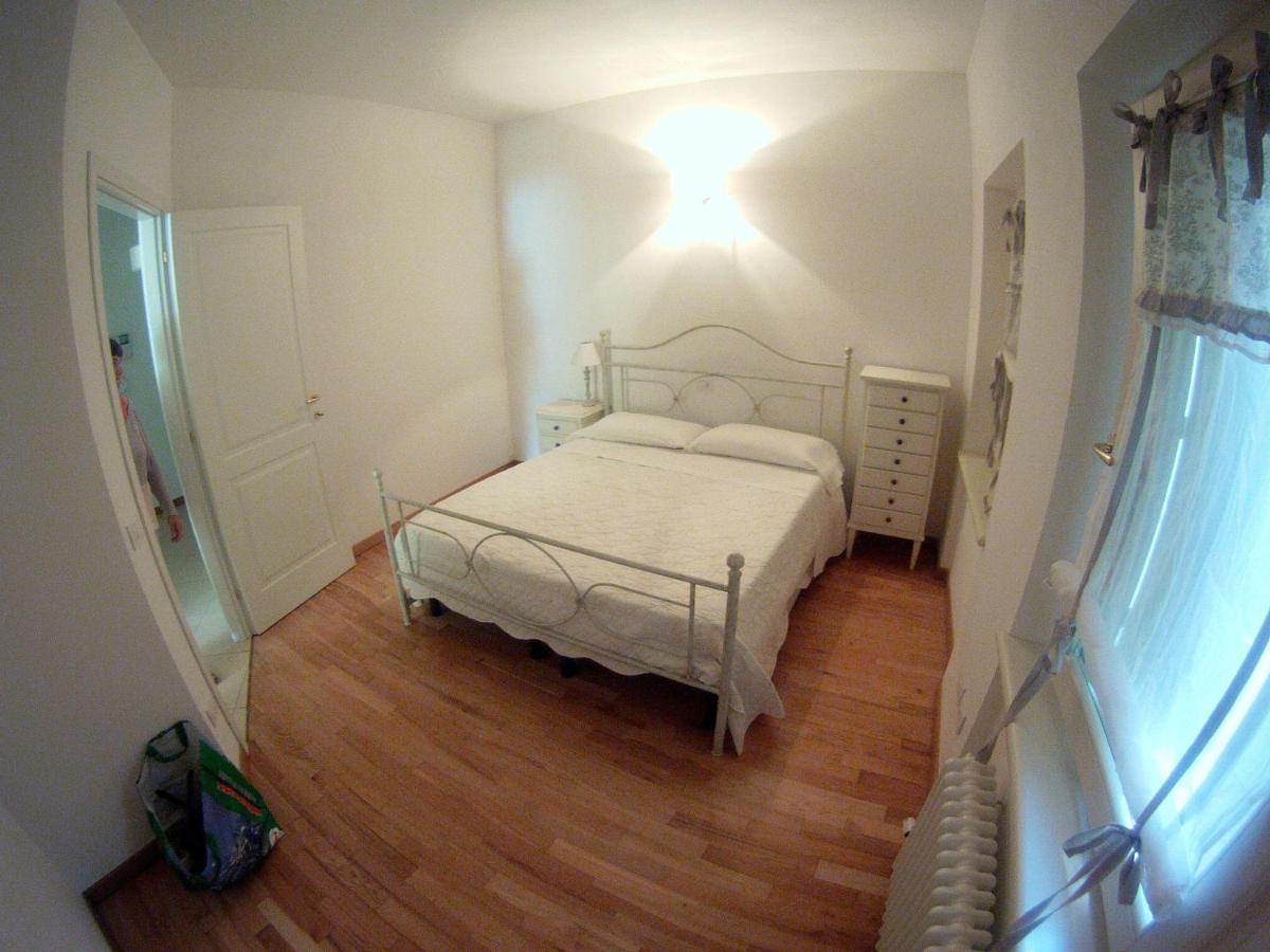 Charmante Apartament Lake Front Malcesine Exterior foto