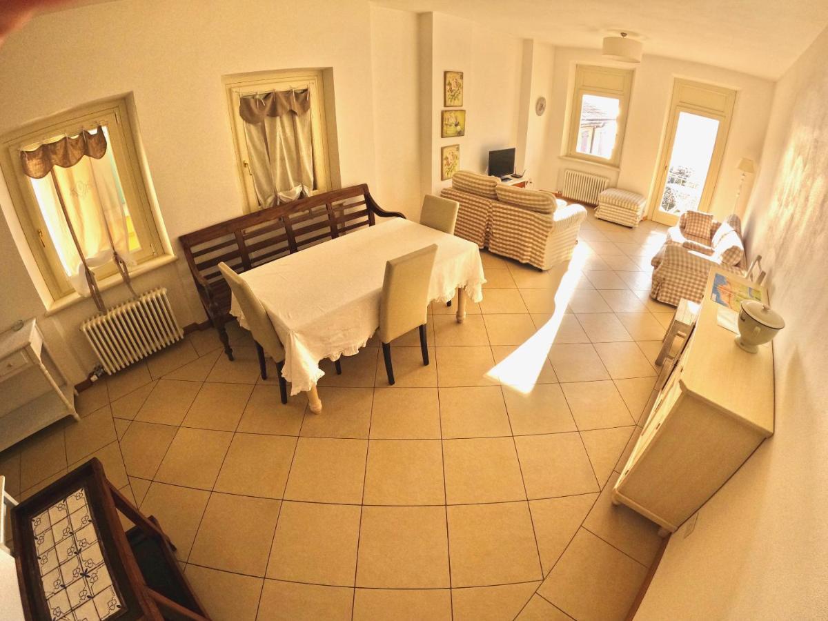 Charmante Apartament Lake Front Malcesine Exterior foto